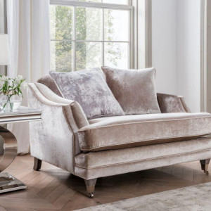 Belvedere Champagne Snuggle Chair